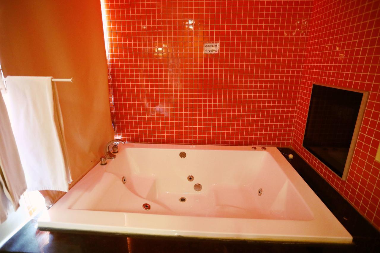 Hua Jia Motel Tainan Zewnętrze zdjęcie