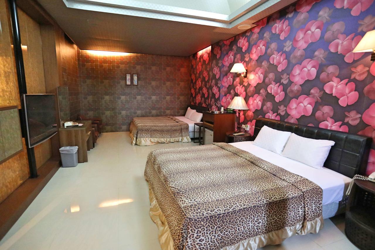 Hua Jia Motel Tainan Zewnętrze zdjęcie